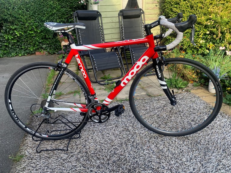 MODA TEMPO HALF CARBON 20 SPEED ROAD BIKE,56cm FRAME,105 SHIFTERS/TIAGRA GEARS/SRAM APEX 