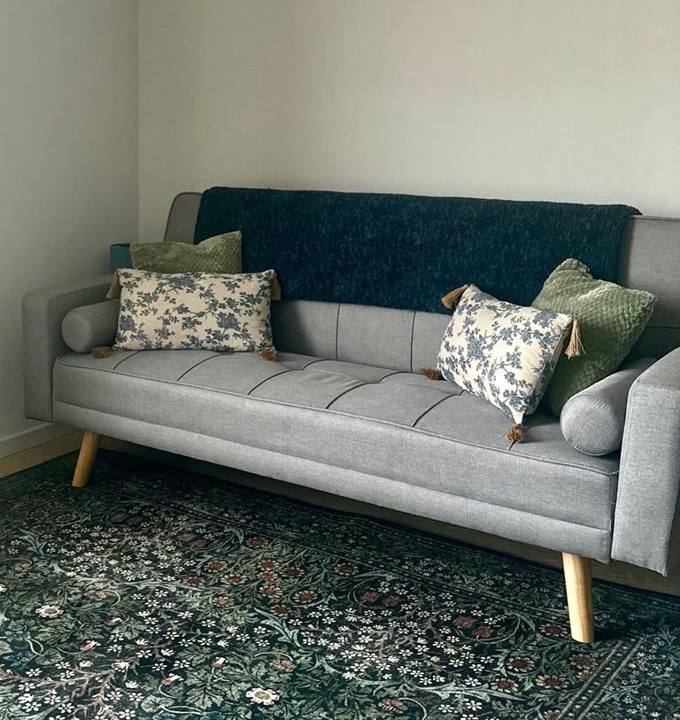 Sofa and coffee table - disposing for free