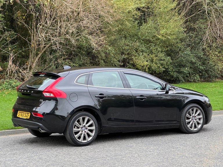 2013 63 Volvo V40 2.0 D3 SE Manual 5 Door Diesel Hatchback 
