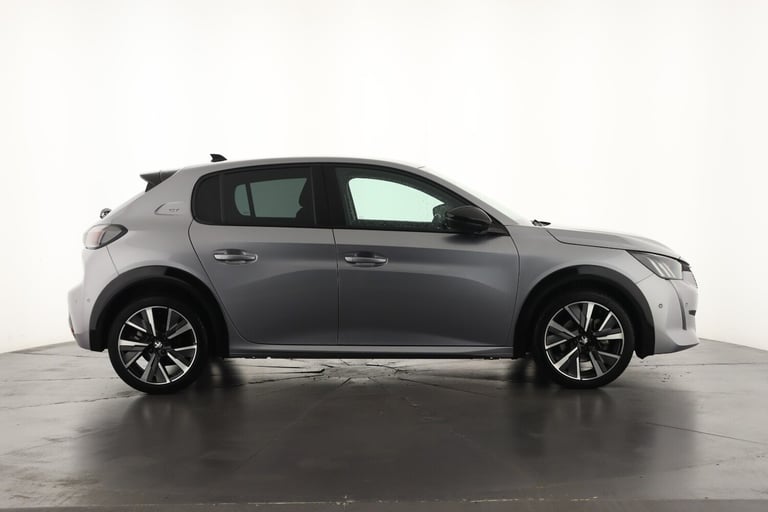 2022 Peugeot 208 1.2 PureTech 100 GT 5dr Hatchback Petrol Manual