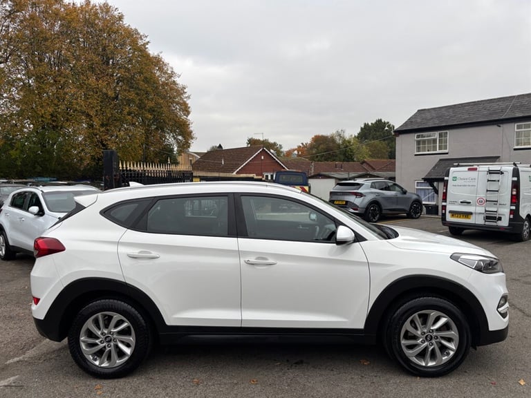 2017 Hyundai TUCSON 1.6 GDi Blue Drive SE Nav 5dr 2WD ESTATE PETROL Manual