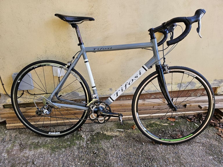 Tifoso CK7 Gran Fondo Road Bike / Serviced