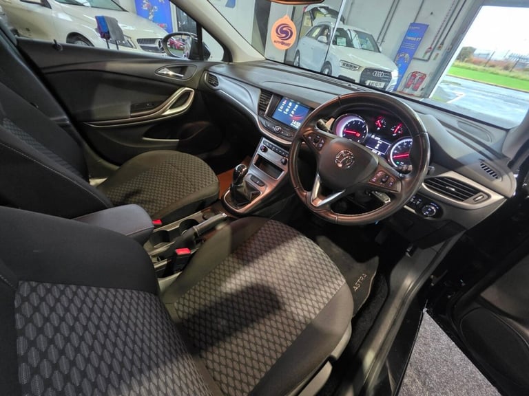 2018 68 VAUXHALL ASTRA 1.4I TURBO TECH LINE NAV SPORTS TOURER 5DR PETROL MANUAL 