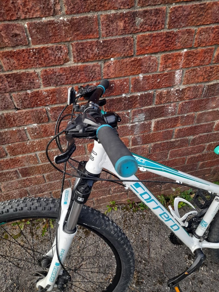 Vengeance Womens Mountain Carrera Vengeance White And Blue Womens