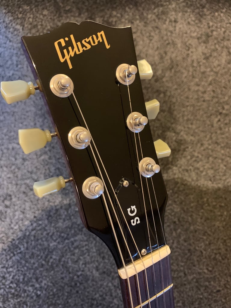 2006 Gibson SG w. Hard Case