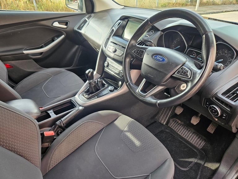 Ford Focus 1.0 EcoBoost zetec. Very clean with service history