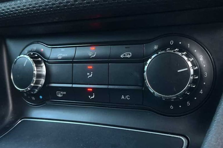 2018 Mercedes-Benz A-Class 1.6 A160 SE (Executive) Hatchback 5dr Petrol 7G-DCT Euro 6 (s/s) (102 ...