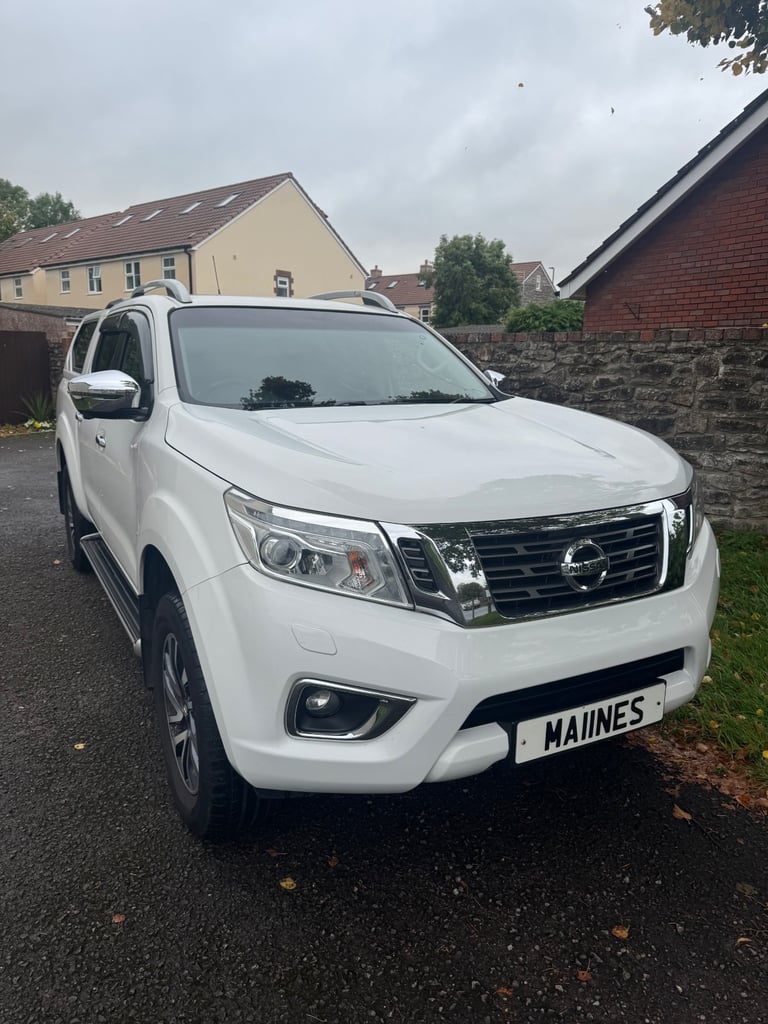 Nissan Navara NP300 Tekna, ULEZ Compliant, (95k) LOW MILES, 2016, Manual, 2298 (cc)