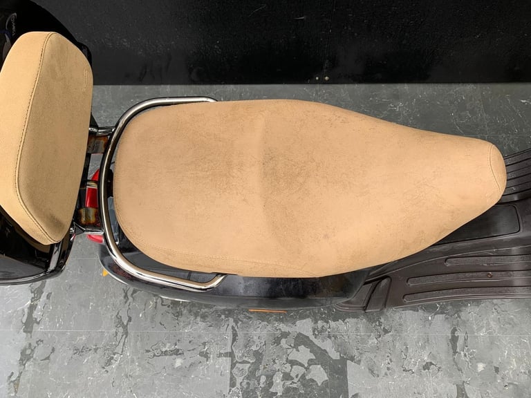 PIAGGIO VESPA LX50 PROJECT SCOOTER 50cc 2 STROKE HPI CLEAR