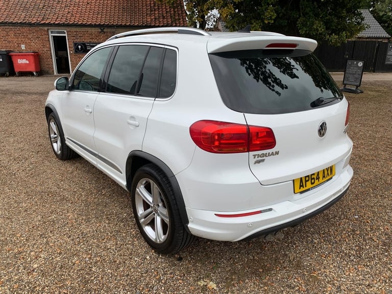 2014 Volkswagen Tiguan 2.0 TDi BlueMotion Tech R-Line 177 5dr ESTATE Diesel Manual