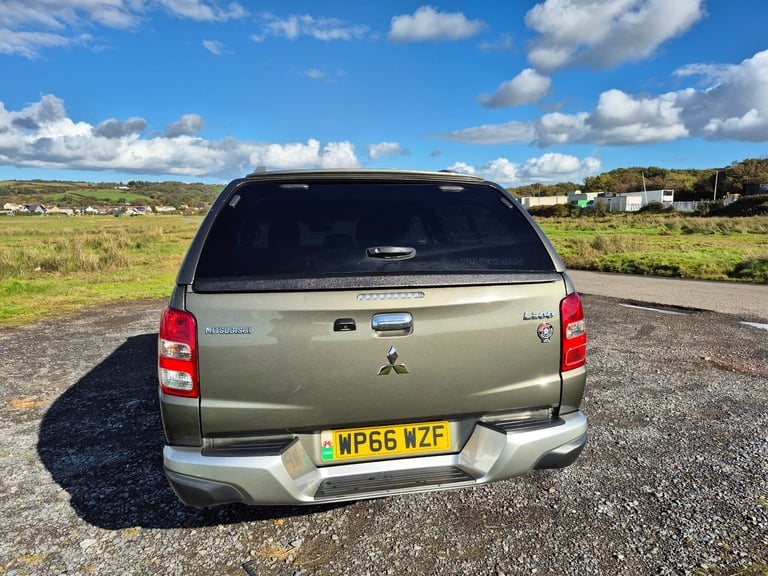 Mitsubishi, L200, Pick Up, 2016, Manual, 2442 (cc)