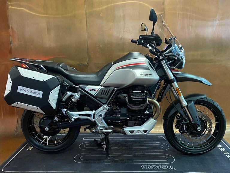 image for 2022 Moto Guzzi V85 850 TT Travel Euro 5