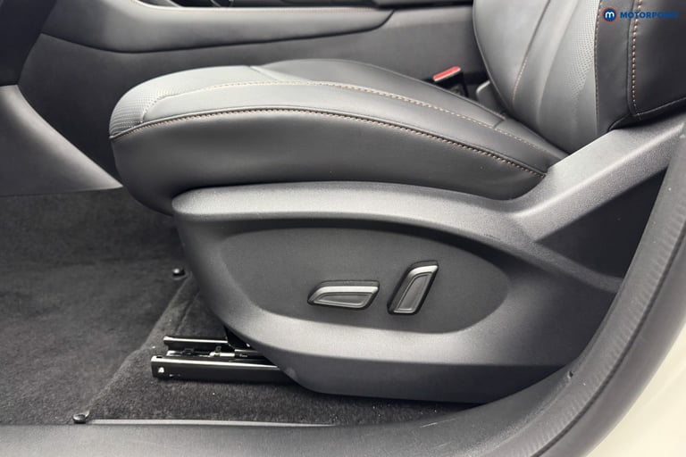 2025 MG MG HS 1.5 T-GDI Trophy 5dr DCT SUV Petrol Automatic