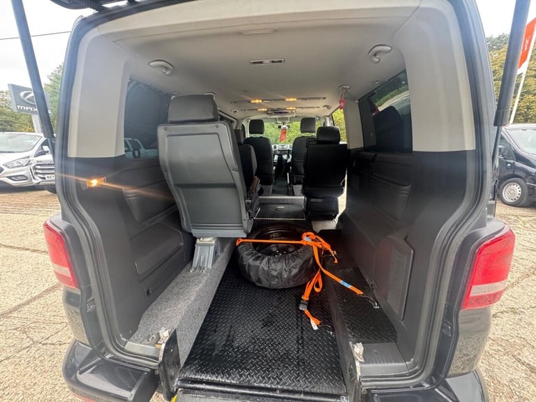 2015 Volkswagen Caravelle 2.0 BiTDI BlueMotion Tech SE DSG Euro 5 (s/s) 5dr MPV Diesel Automatic