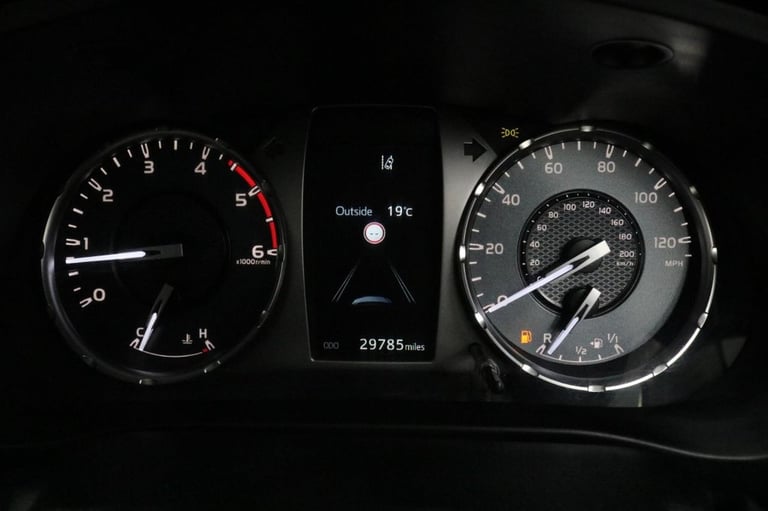 2022 Toyota Hilux 2.4 D-4D Active Pickup Double Cab 4WD 150 BHP Euro 6 ULEZ Free PICKUP Diesel Ma...