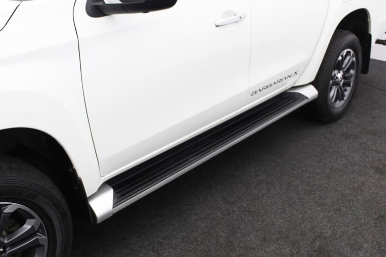 2020 Mitsubishi L200 Doublecab 2.2 Di-D Barbarian X 4WD Automatic Double Cab Pick-up Diesel Autom...