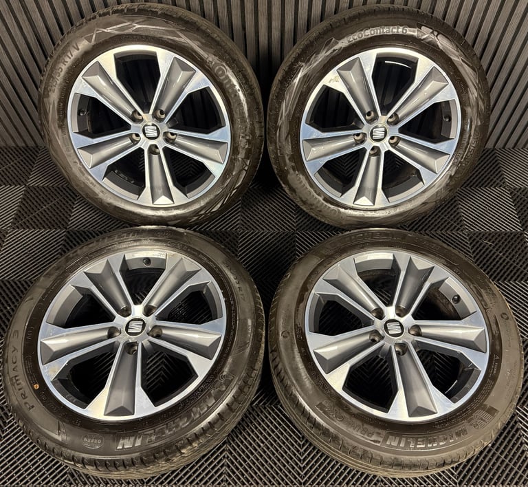 17'' GENUINE SEAT ATECA GREY DC 5 SPOKE ALLOY WHEELS TYRES ALLOYS