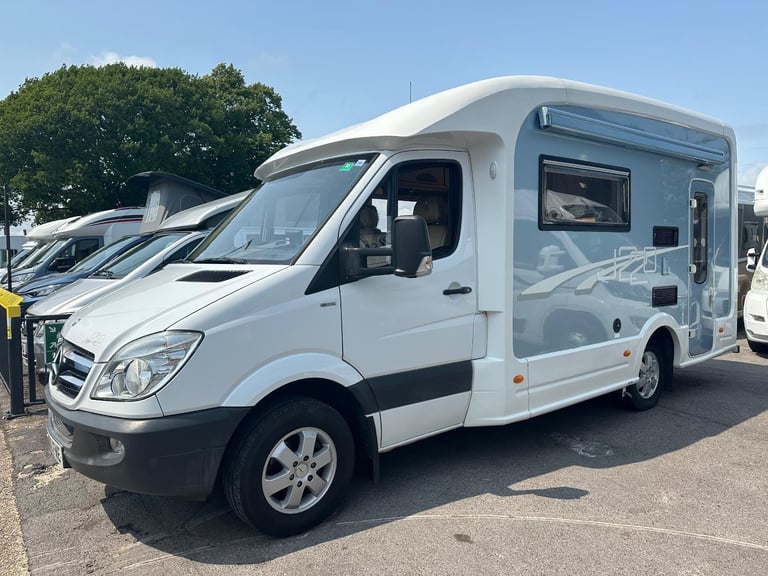 IH J220 2 Berth Mercedes LHD Auto DIESEL AUTOMATIC 2010/10