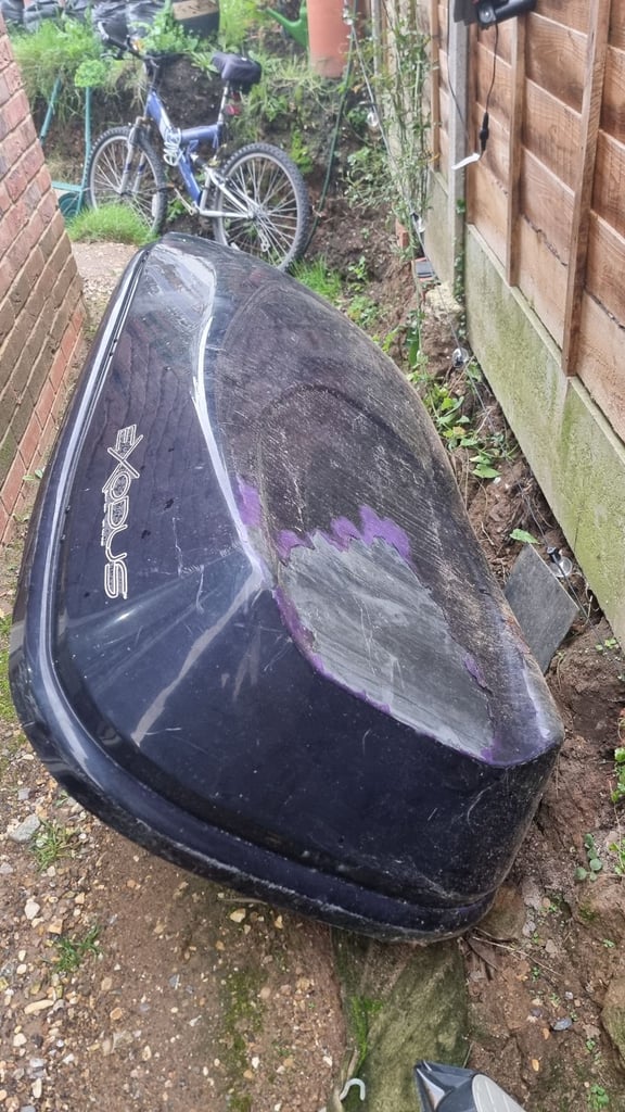 Exodus roof box