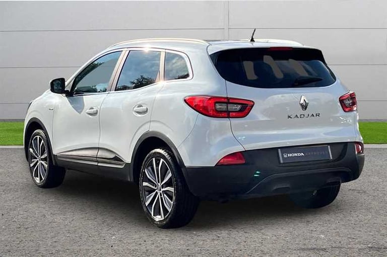 2016 Renault Kadjar 1.2 TCE SIGNATURE NAV 5DR Hatchback Petrol Manual