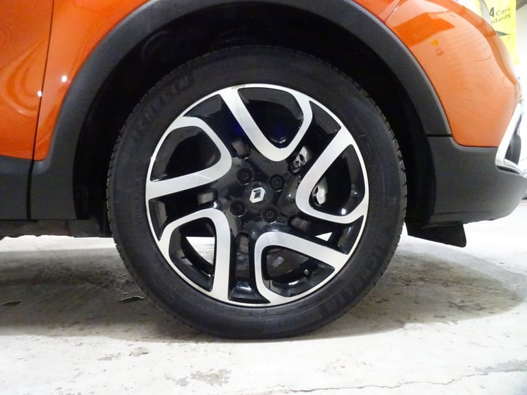 Renault Captur 1.5 dCi 90 Dynamique S Nav 5dr Automatic **ONLY 24000 MILES**