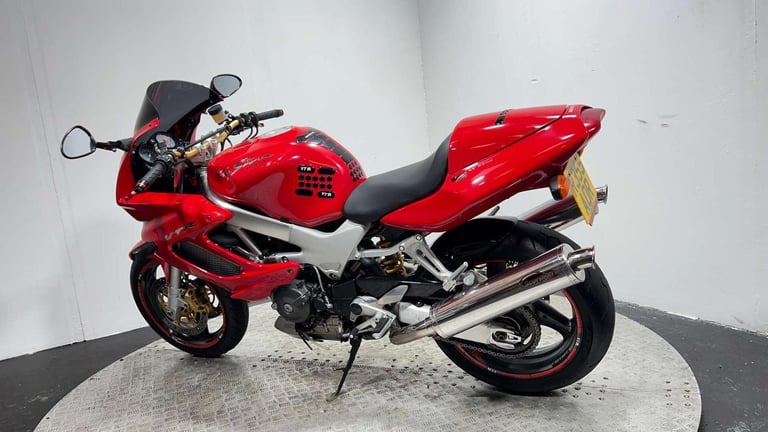 Honda VTR 1997 27K NEW MOT SERVICED 1000CC VTWIN SPORTS BIKE