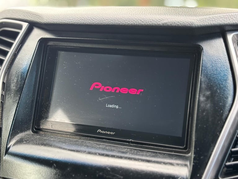 2015 Hyundai Santa Fe 2.2 CRDi Premium 4WD Euro 5 5dr (7 seat) ESTATE Diesel Manual