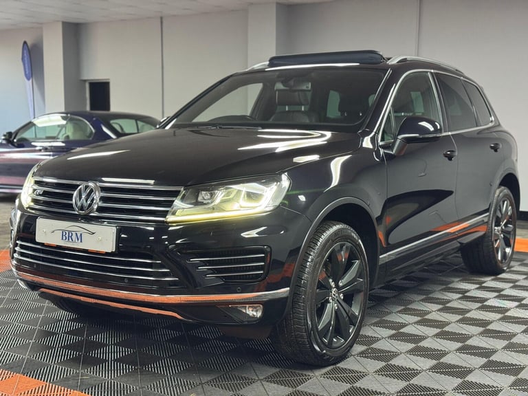 2015 Volkswagen Touareg 3.0 TDI V6 BlueMotion Tech R-Line Tiptronic 4WD Euro 6 (s/s) 5dr ESTATE D...