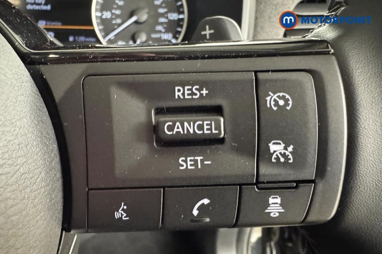 2024 Nissan Qashqai 1.3 DiG-T MH 158 Acenta Premium 5dr Xtronic SUV Petrol Automatic