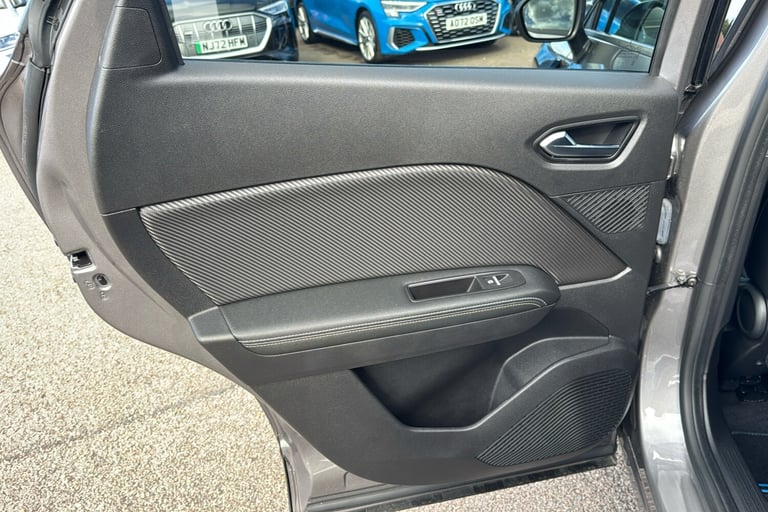  Renault Captur 1.6 E Tech E Tech Engineered Suv 5dr Petrol Hybrid Auto Euro 6