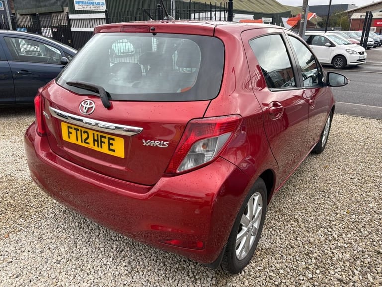 2012 Toyota Yaris 1.33 VVT-i T Spirit 5dr Multidrive S HATCHBACK PETROL Automatic