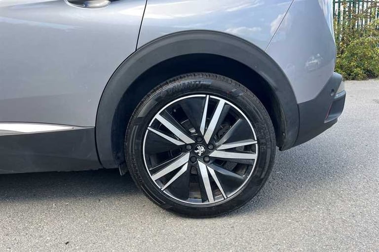 2022 Peugeot 3008 1.5 BlueHDi (130 PS) GT Premium 5 Door Diesel Automatic *** 1 Owner / Full SUV ...