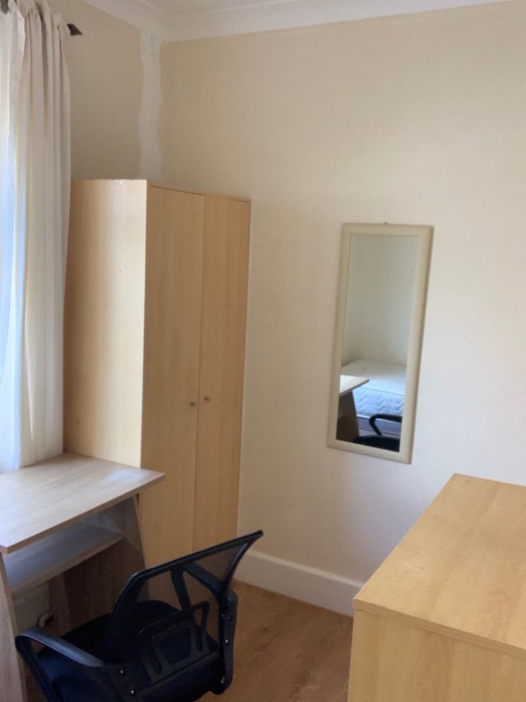 Room to let 
