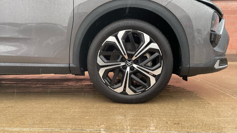 2025 Citroen C5 X 1.6 12.4kWh Shine Hatchback 5dr Petrol Plug-in Hybrid e-EAT8 Euro 6 (s/s) ( Hat...