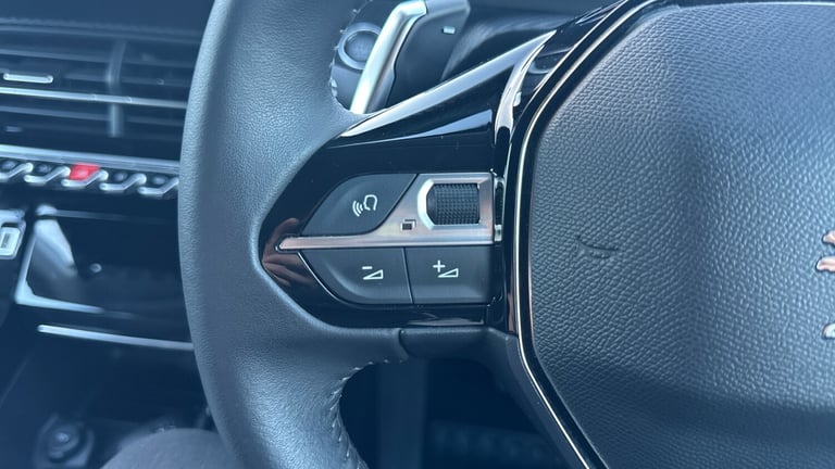 2022 Peugeot 208 1.2 PureTech Allure Premium Hatchback 5dr Petrol EAT Euro 6 (s/s) (100 ps) Hatch...