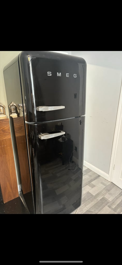 Fridge freezer 