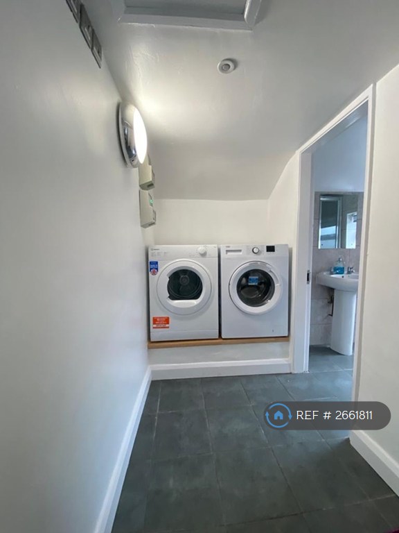 1 bedroom in Sandon Road, Stafford, ST16 (#2661811)