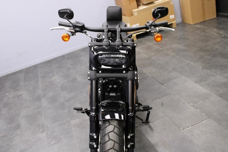 2021 Harley-Davidson FXFBS Softail Fat Bob in Vivid Black 