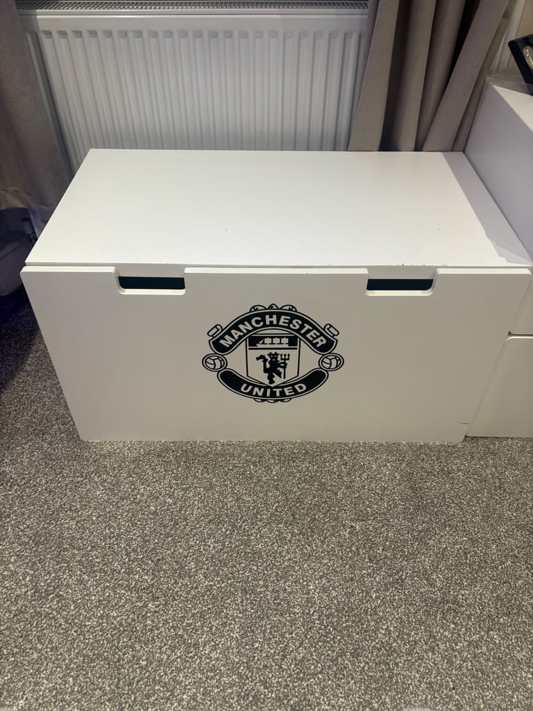 Manchester United Storage Trunk