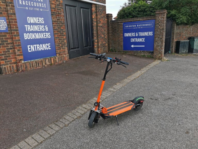 From USA an Orange electric scooter EMOVE Cruiser 'S' 52V 1600W Dual