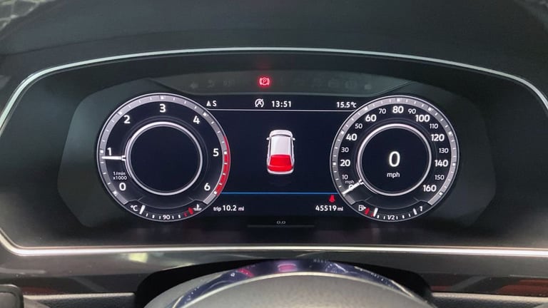 2018 Volkswagen Tiguan 2.0 TDI R-Line SUV 5dr Diesel Manual Euro 6 (s/s) (150 ps) ESTATE Diesel M...