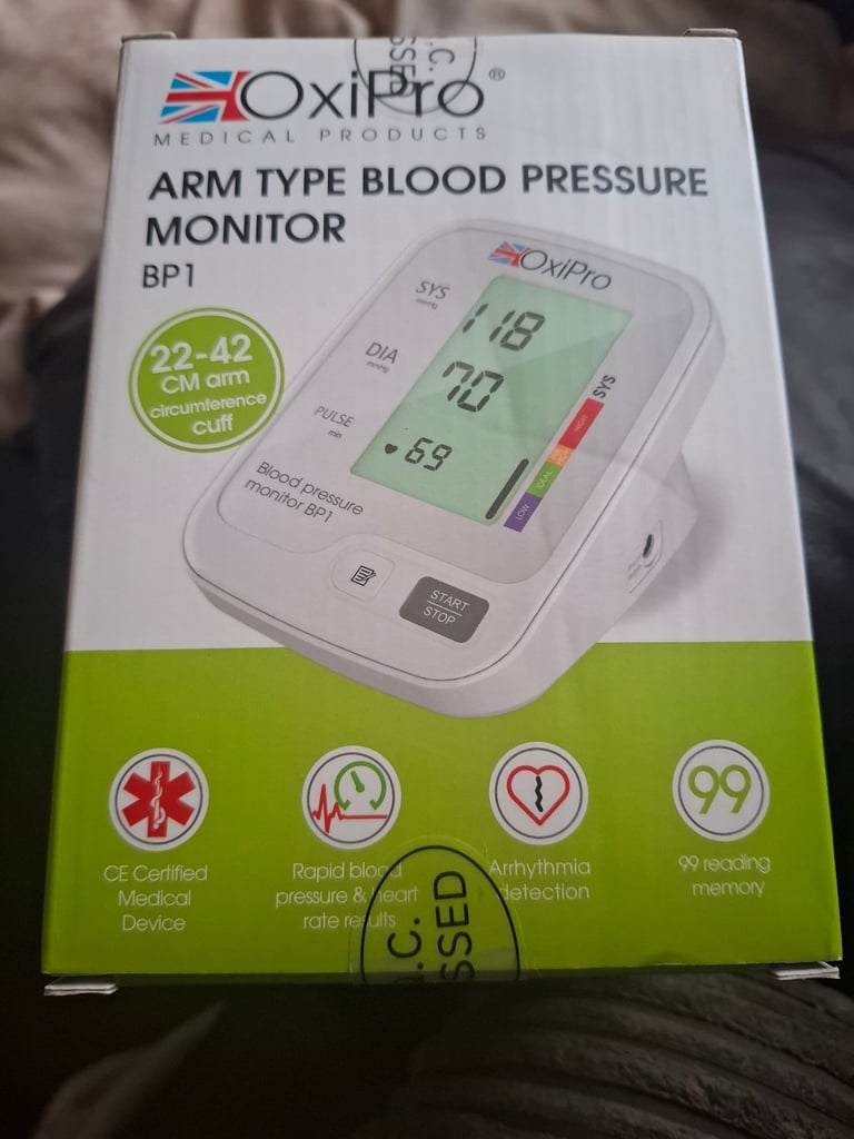 Blood pressure monitor 