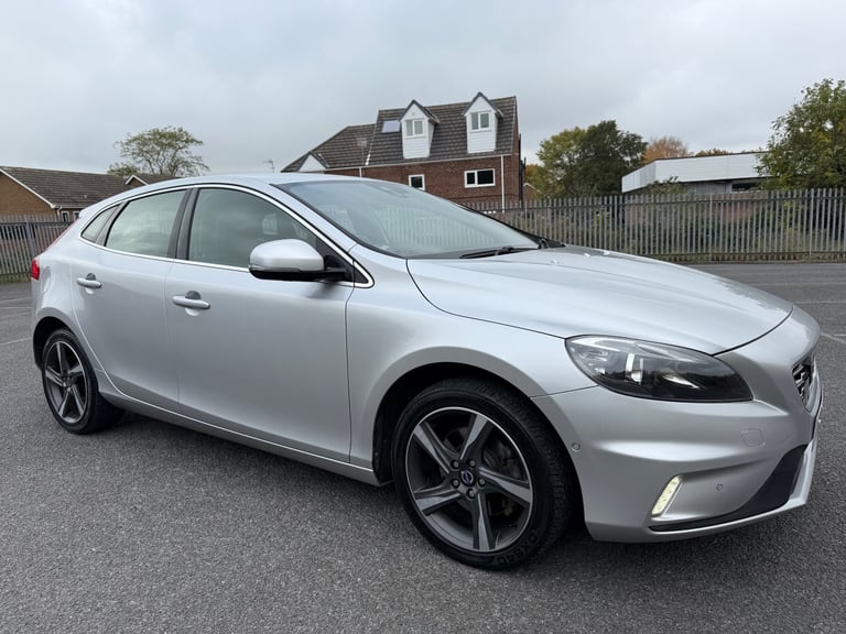 Volvo, V40, Hatchback, 2014, Manual, 1596 (cc), 5 doors