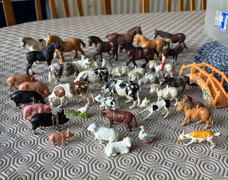 ASSORTED FARM ANIMALS & BRIDGE