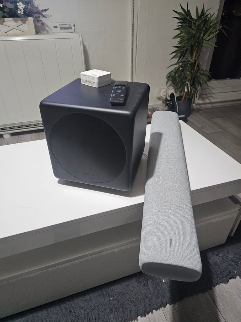 SAMSUNG BLUETOOTH WIRELESS SOUNDS BAR 