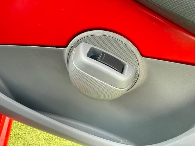 2008 Peugeot 107 1.0 12V Kiss Euro 4 3dr HATCHBACK Petrol Manual - Image 35