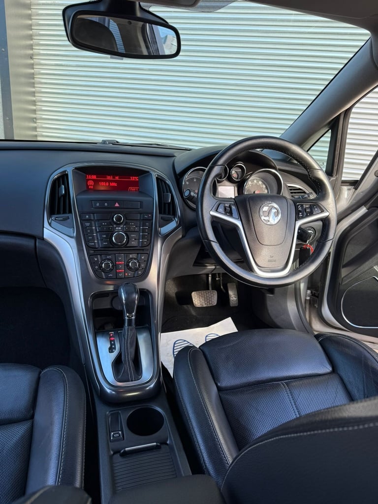 2011 Vauxhall Astra 2.0 CDTi 16V Elite 5dr Auto HATCHBACK Diesel Automatic