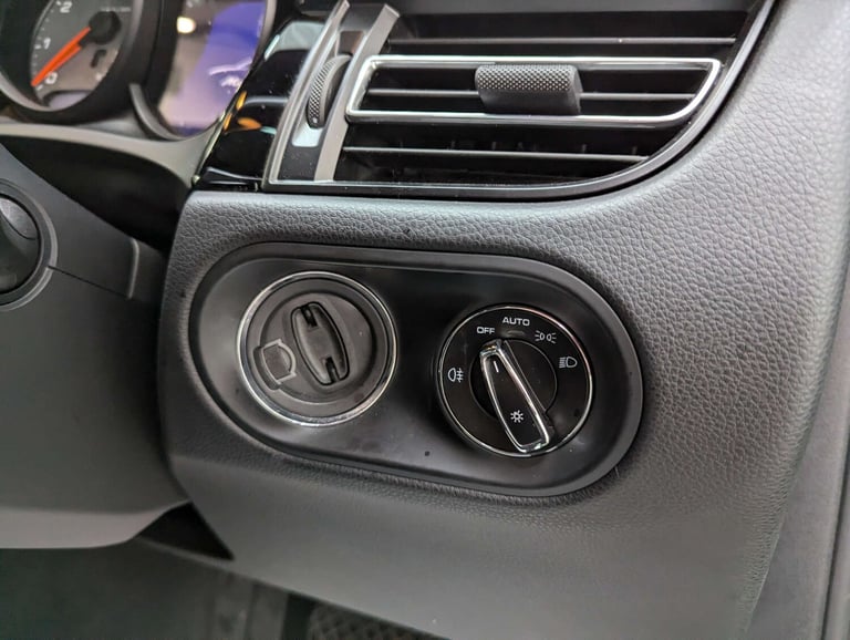 2019 Porsche Macan 3.0 Macan S Semi-Auto 4WD 5dr SUV Petrol Automatic