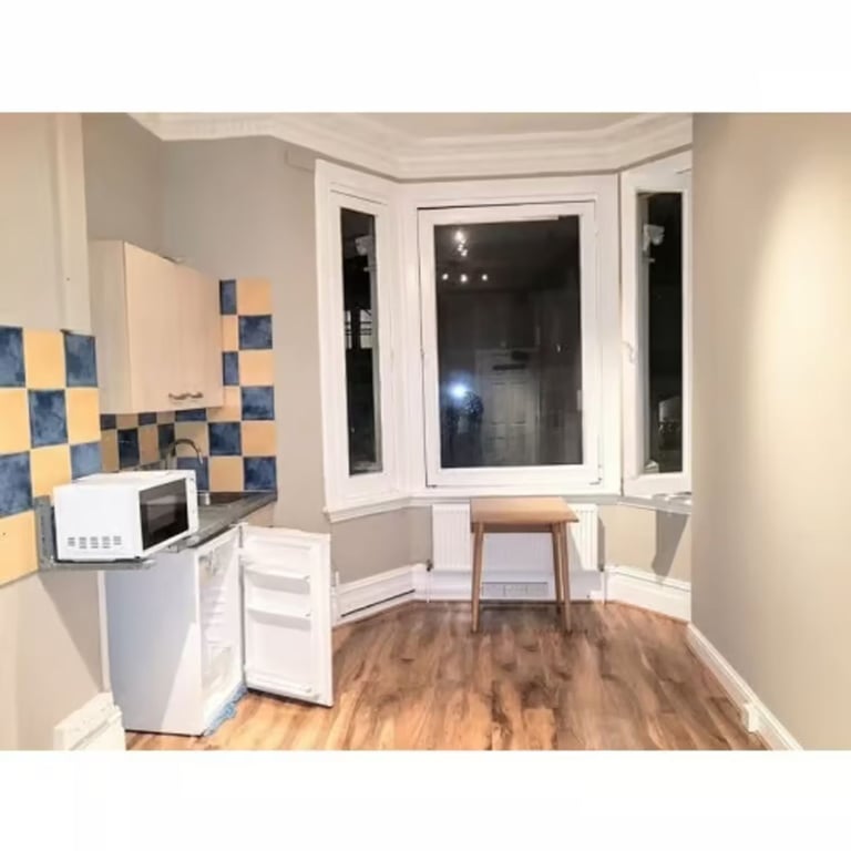 DSS/UC - Studio Flat Apartment - To Rent - Bills Included