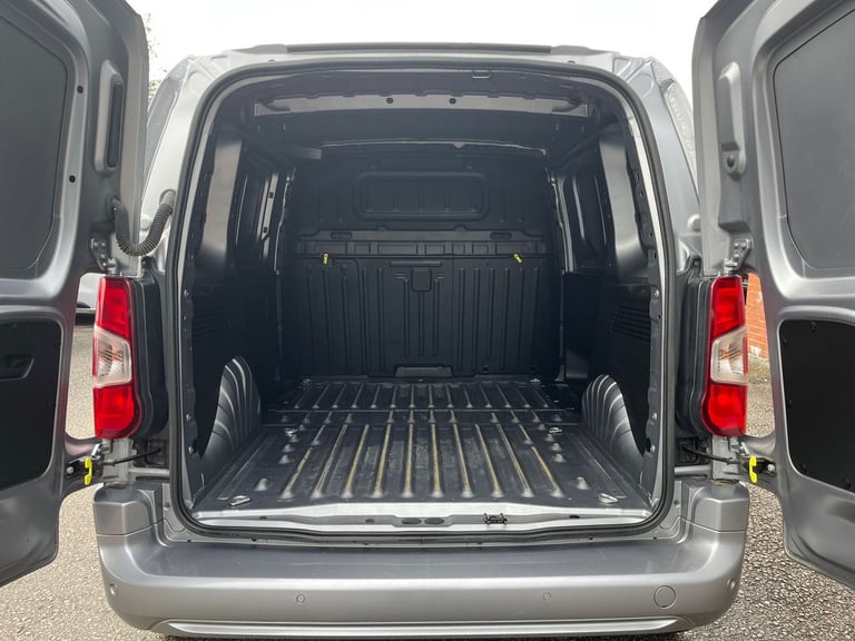  Peugeot Partner 1.5 Bluehdi 1000 Asphalt Standard Panel Van 5dr Diesel Eat8